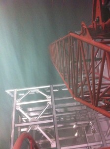 A Manitowoc 14000 working around the clock in central Florida disappears into a fog abyss