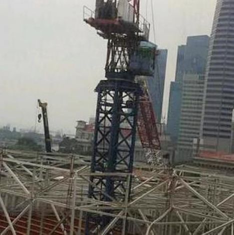 Singapore  Tower crane collapse 1